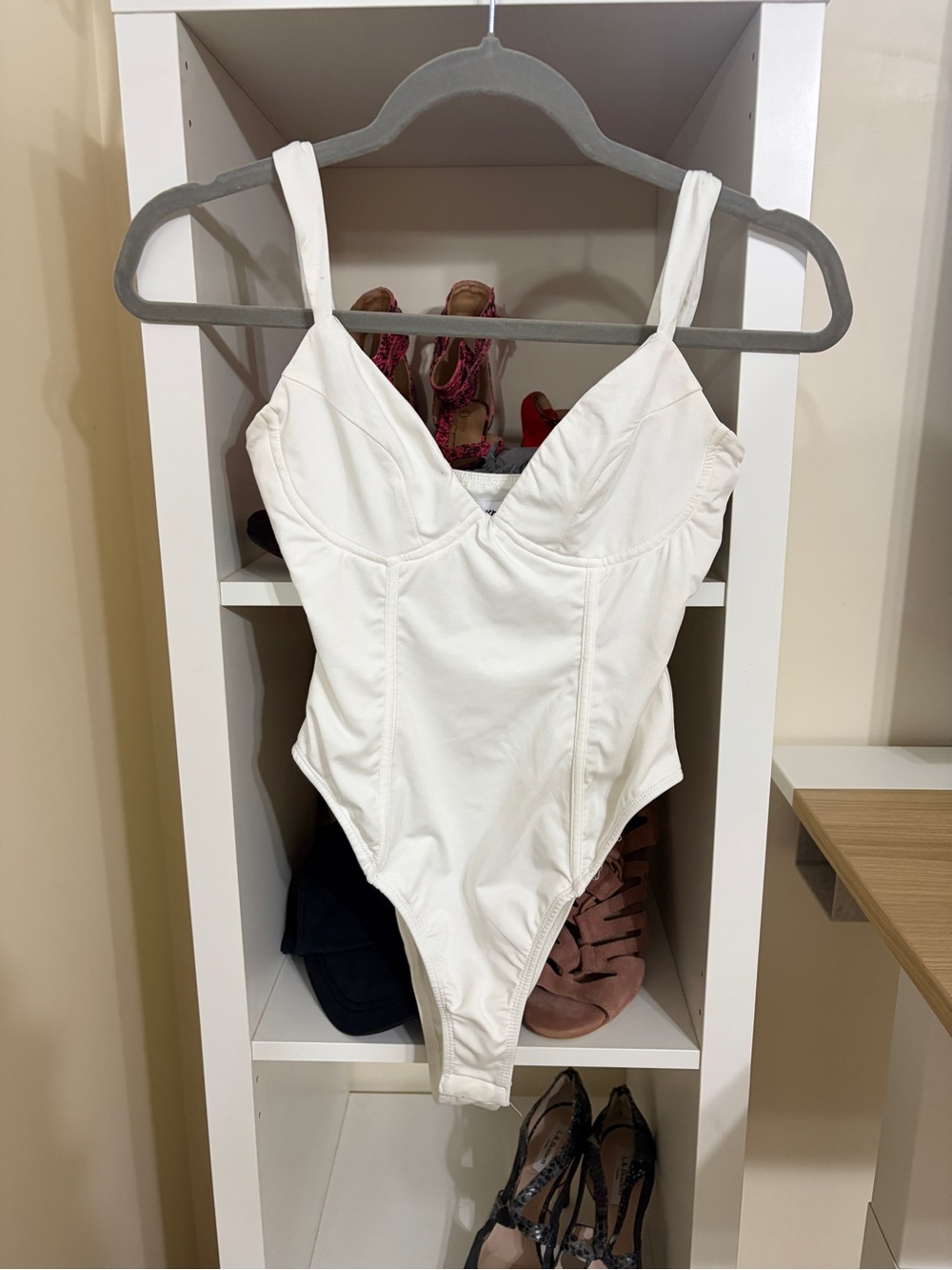 Princess Polly White Sculpted V-Neck Bodysuit